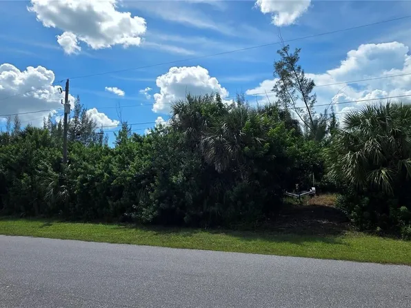 10483 Sunbury Dr, Port Charlotte, FL 33981