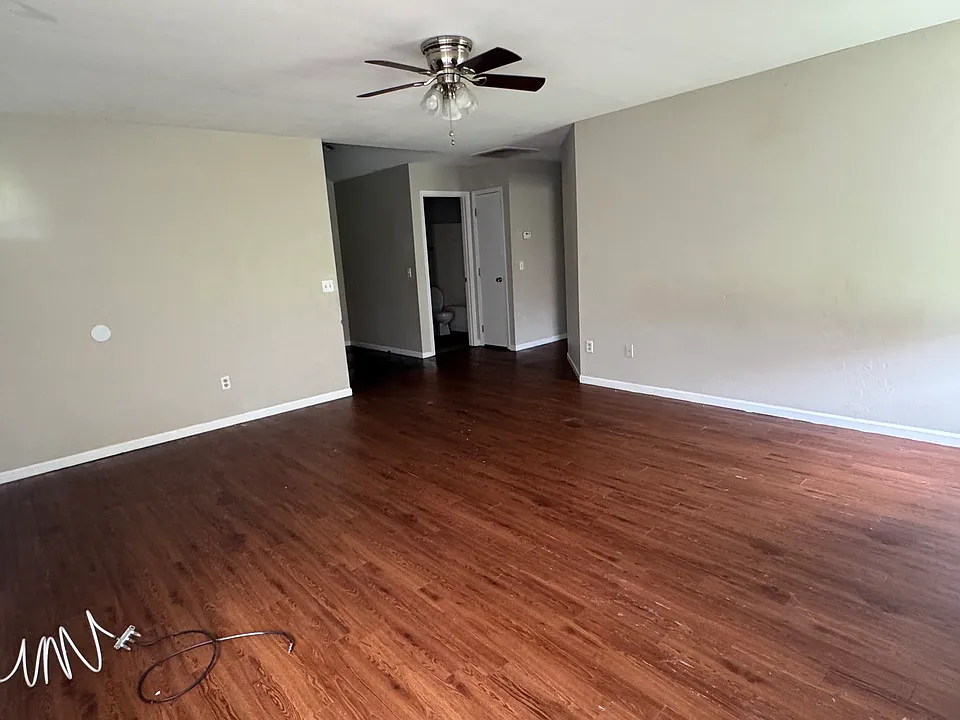 4303 N Morgan Ct