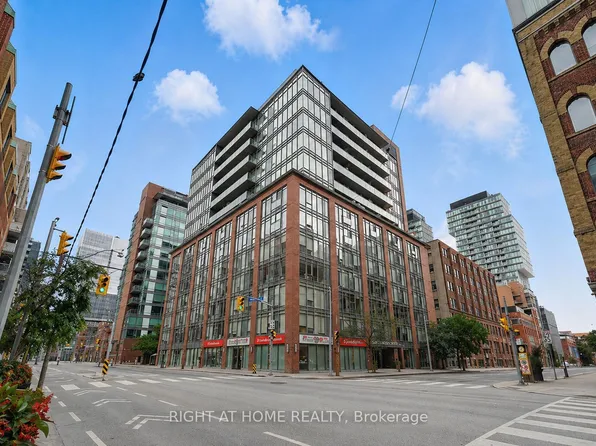 205 Frederick St #206, Toronto, ON M5A 4V3