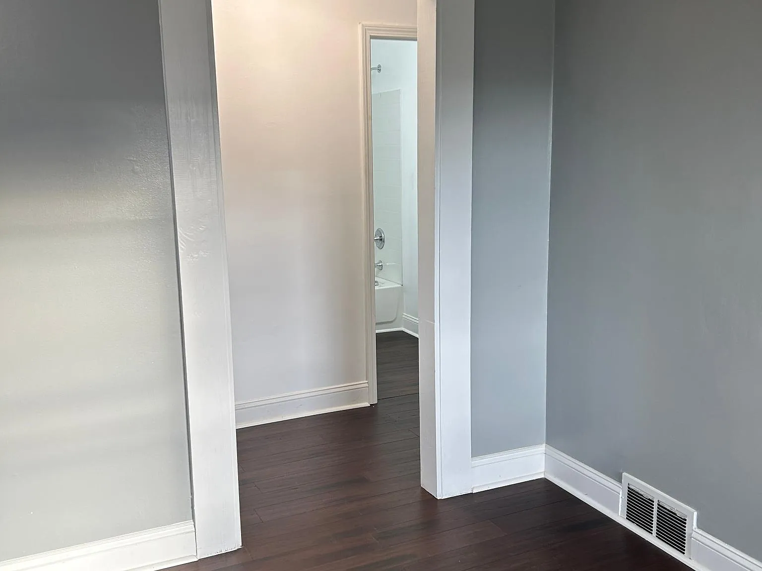 1132 Marne St — Photo 4