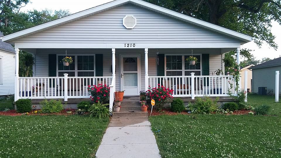 Great Porch!