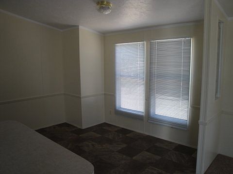 5th image of 6930 N Taylor Ln #2