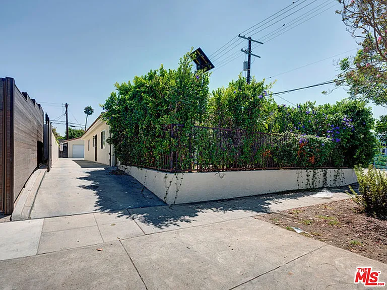 712 N Vista St — Photo 22