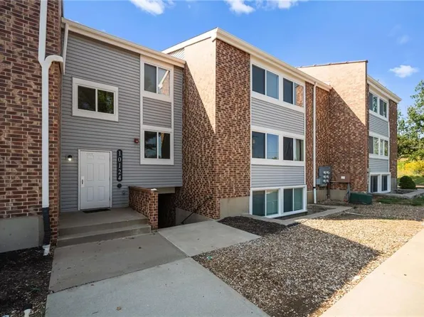 10124 W 96th St APT F, Overland Park, KS 66212