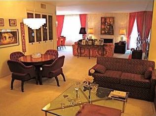 1277 S Beverly Glen Blvd APT 102, Los Angeles, CA 90024