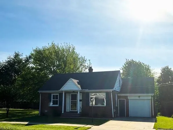 817 Broad St, Conneaut, OH 44030