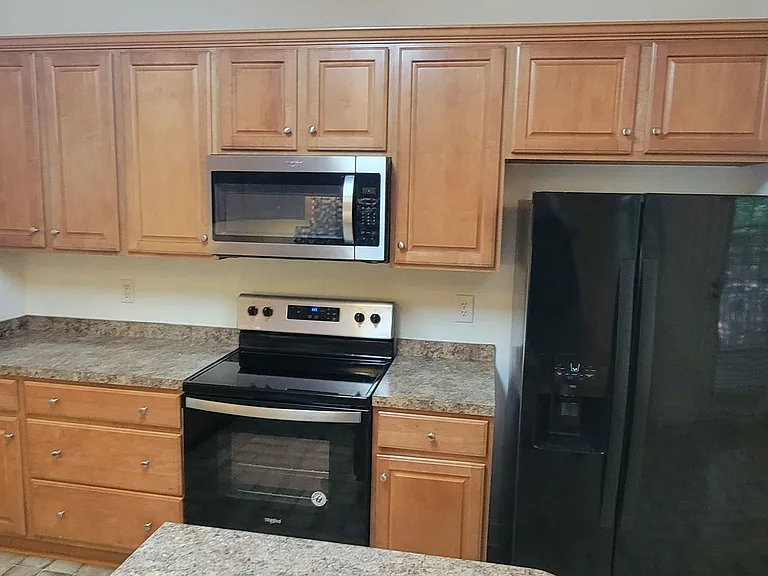 1704 Irish Blvd — Photo 9
