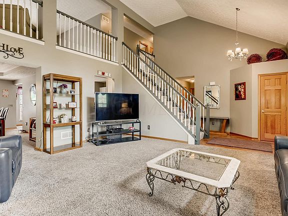 4th image of 3750 W Bay Cir