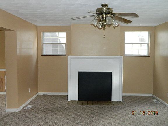 5th image of 2207 Summit St