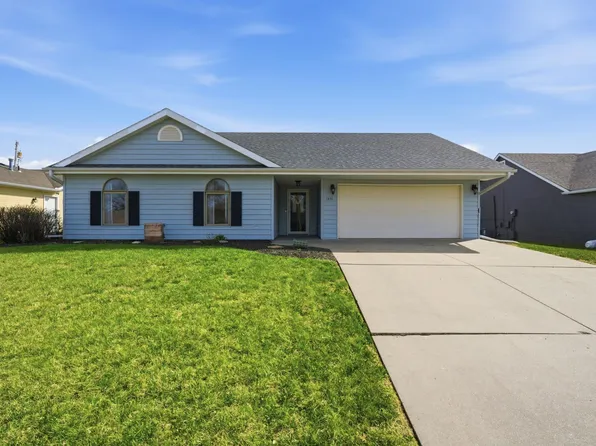 1431 Pearl Dr, Junction City, KS 66441