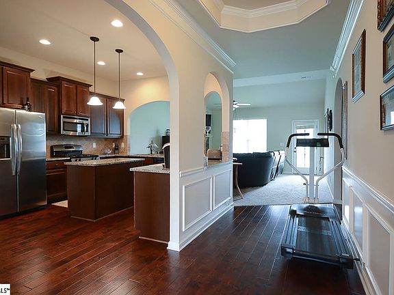 5th image of 524 E Czardas Way