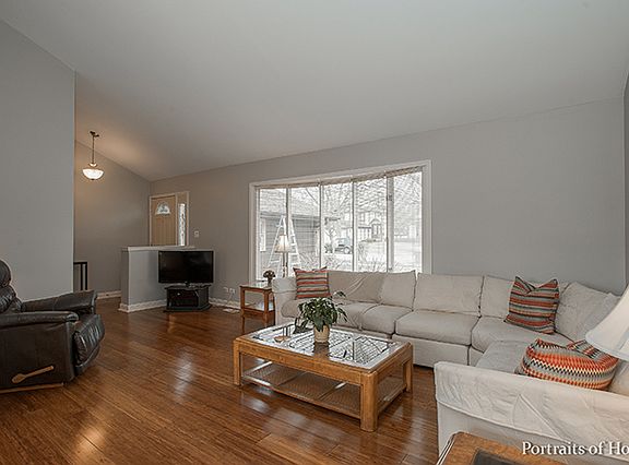 3rd image of 2921 Northcreek Dr