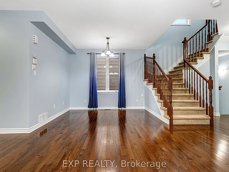 635 Moorpark Ave — Photo 6