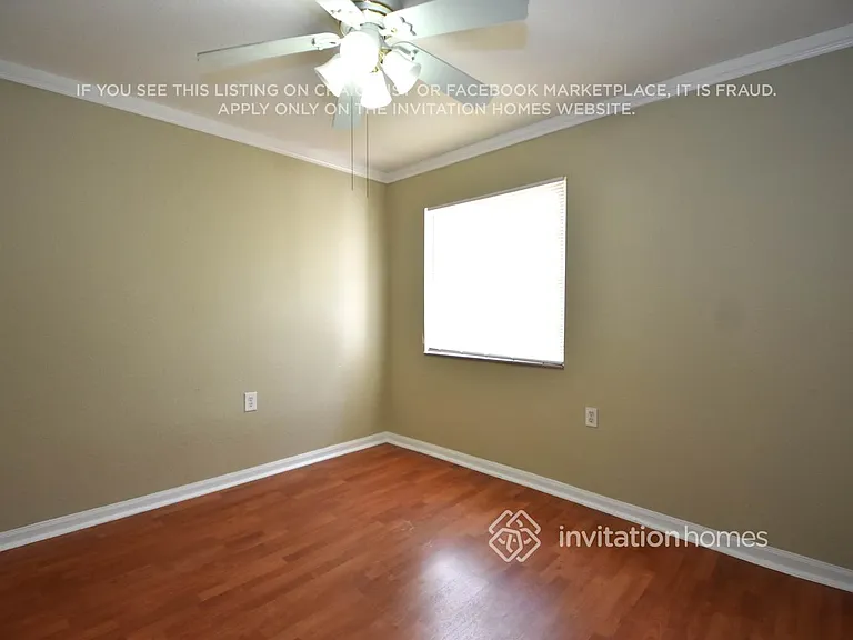 18710 SW 25th Ct — Photo 13