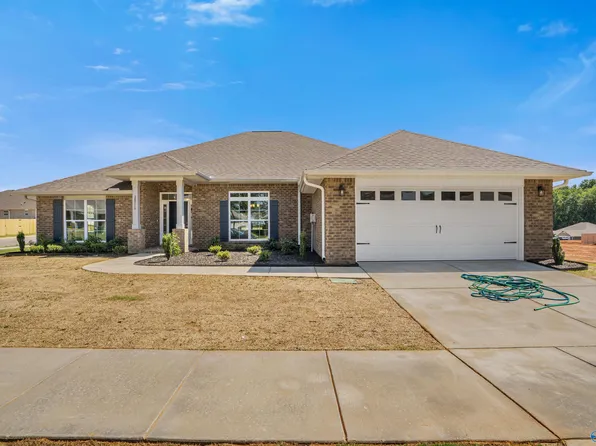 3021 Joseph Dr SE, Decatur, AL 35603