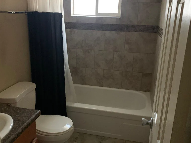 416 Corbett St — Photo 4