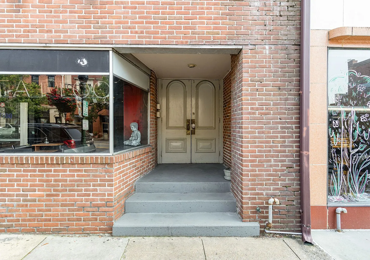 32 W High St — Photo 2
