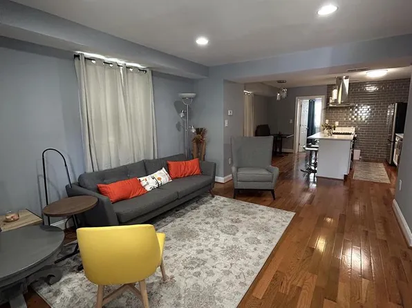 701 Roundview Rd, Baltimore, MD 21225