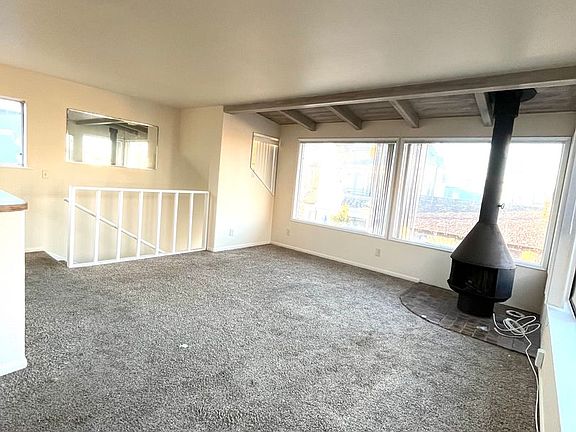 4th image of 815 Liverpool Ct Unit B