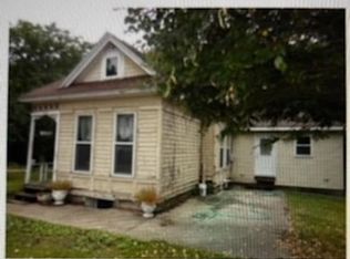 140 S Water St, Platteville, WI 53818