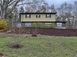 53 Spruce Hill Ln, Millerstown, PA 17062
