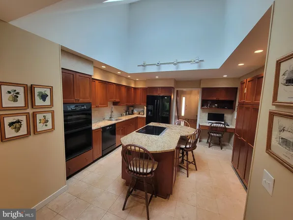 7 Cardiff Ct E, Newark, DE 19711