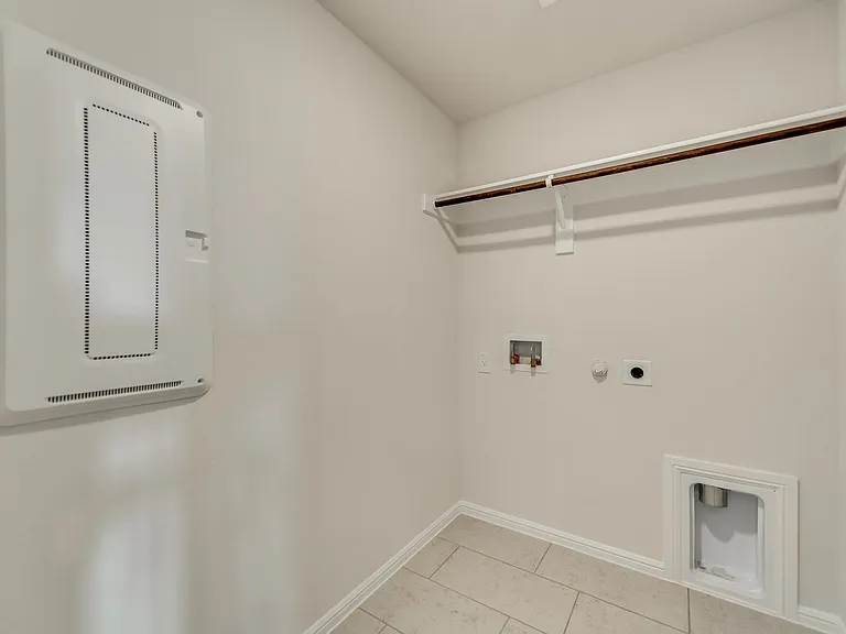 4909 Cleves Ave — Photo 20