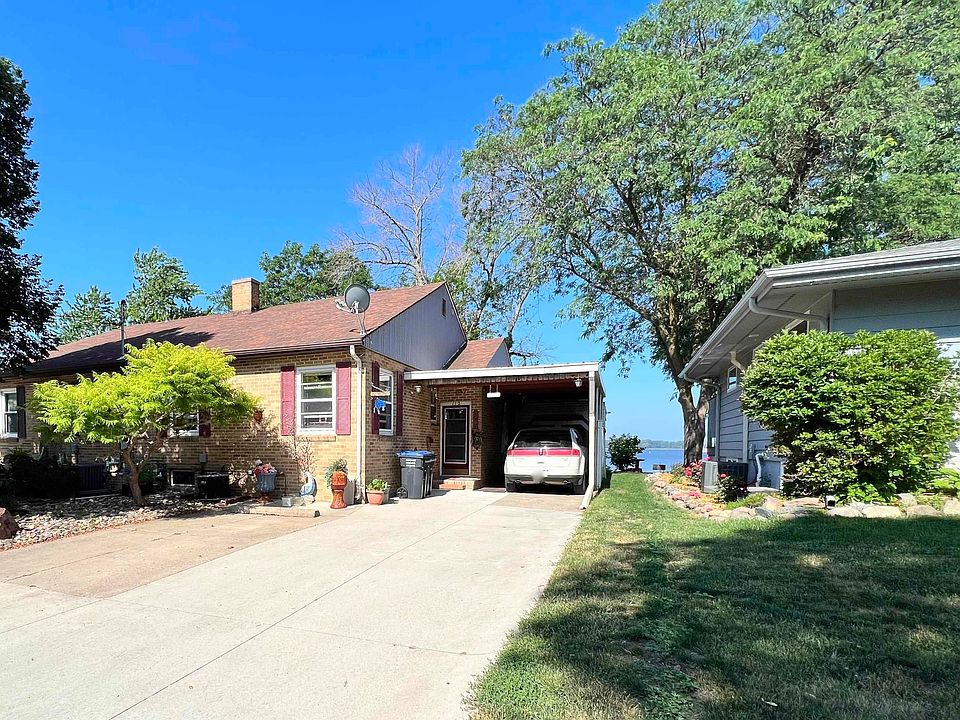 112 Parkview Dr, Storm Lake, IA 50588 Zillow