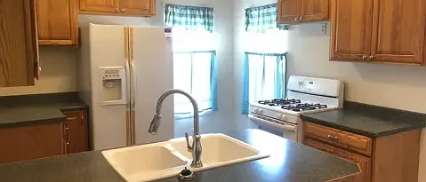 203 N Grove St — Photo 6