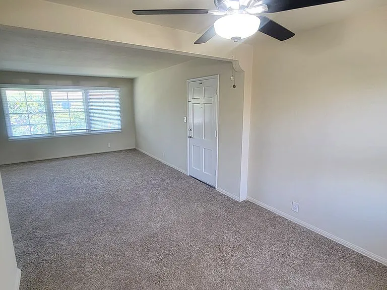 Le Park Apartments — Photo 16