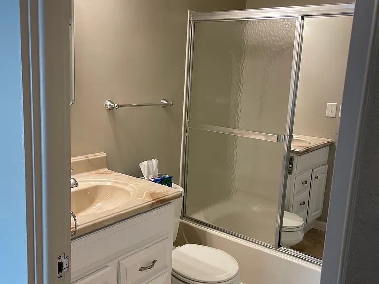 2912 N Avalon Pl — Photo 7