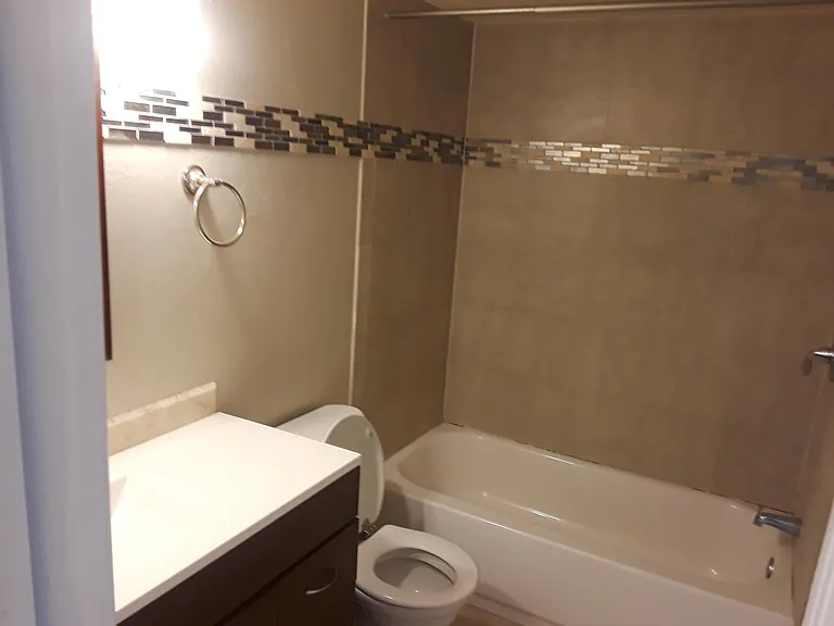 200 Country Club Dr #801 — Photo 8