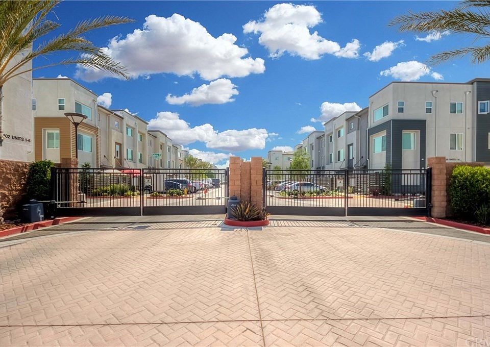 1st image of 14428 Papaya Ln APT 4