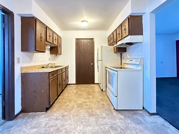 3rd image of 24 N 45th St #3