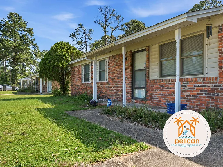 908 Bartow Ave — Photo 4