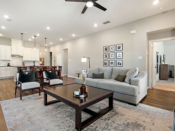 3rd image of 504 Virginia Way