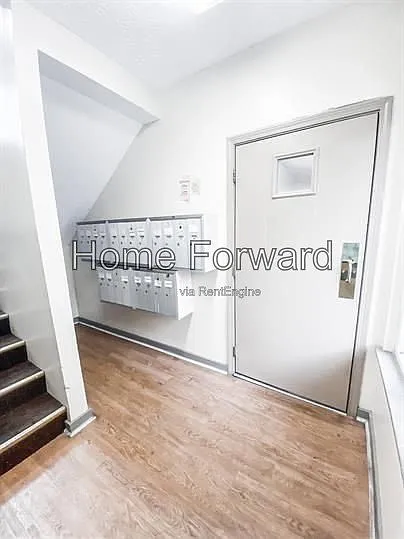 562 Woodland Ave #10 — Photo 11