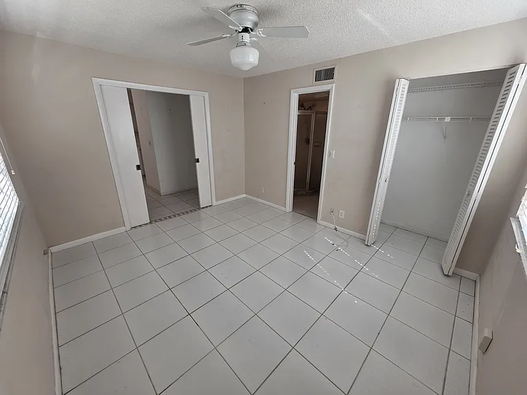 13721 Flora Pl #D — Photo 16