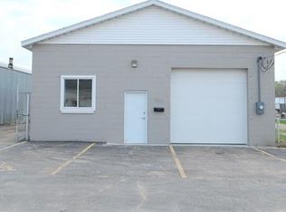 3314 W Farmington Road, Peoria, IL 61604