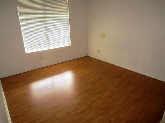 4th image of 7645 Stoney Creek Ct