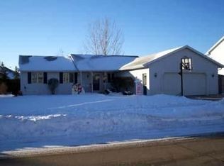 713 W Henry St, Kaukauna, WI 54130