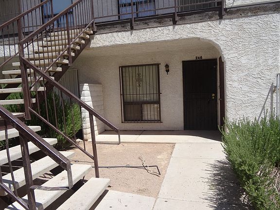 3rd image of 4300 N Lamont St APT 246