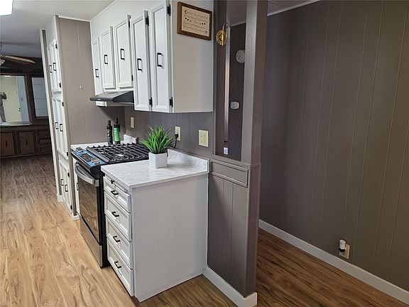 3rd image of 1841 Trosper Road SW #53