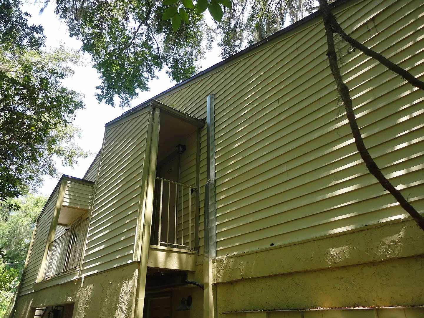 1 Bedroom/1 Bathroom in Tumblin Creek — Photo 1