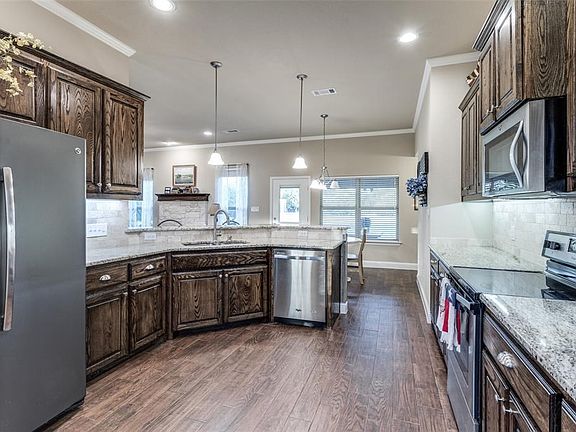 2nd image of 104 Reece Ln