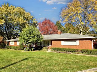 6179 Plainfield Ave, Kalamazoo, MI 49048