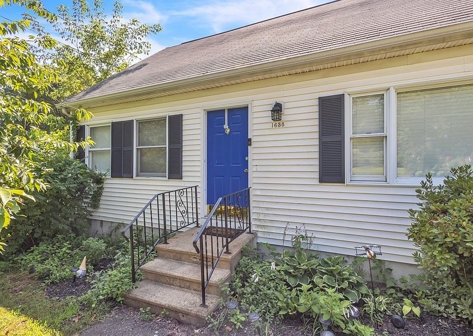 1638 Parker St, Springfield, MA 01128 MLS 73142768 Zillow