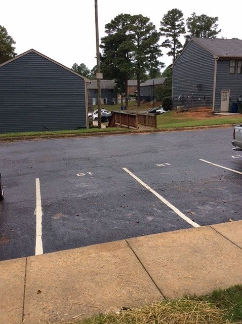 2nd image of 3041 Ashburn Ct