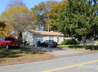 2 Oslo St, Groton, CT 06355