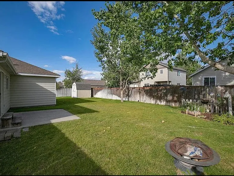 78 Shallow Brook Ln — Photo 4